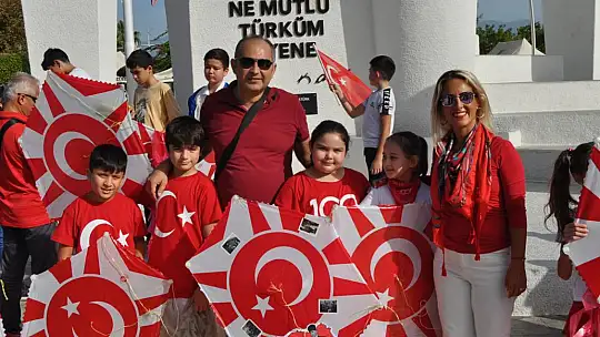 Fethiye'de 100.Yıla Özel 100 Uçurtma