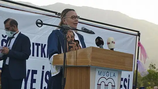 Fethiye İşletme Fakültesinde mezuniyet heyecanı