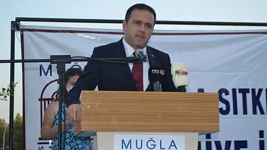 Fethiye İşletme Fakültesinde mezuniyet heyecanı