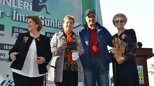 Türk kadınlar Birliği 50. Yılını kutladı