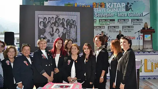 Türk kadınlar Birliği 50. Yılını kutladı