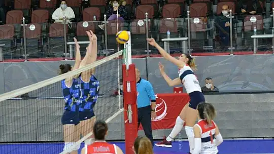 Fethiye'nin Sultanları Arkas'a da set vermedi 3-0