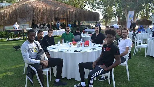 ORMANSPOR MAÇI ÖNCESİ MORAL DEPOLADILAR