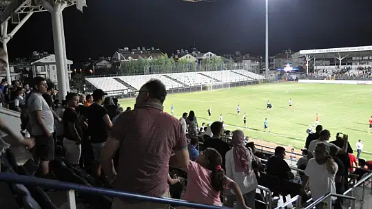 FETHİYESPOR EVİNDE KİMSEYİ AFFETMİYOR 3-1