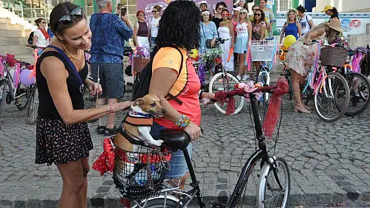 SÜSLÜ KADINLAR BİSİKLET TURUNDA KADINLAR, 10.YILDA DA PEDAL ÇEVİRDİ