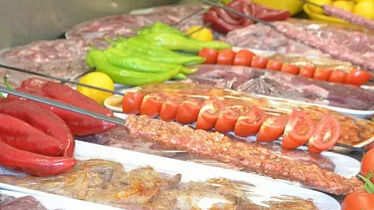 Saklıkent'e değer katacak 'Kırmızı Beyaz Et Restaurant' hizmetinizde