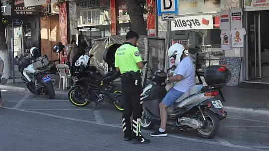 Trafik denetimleri sürüyor