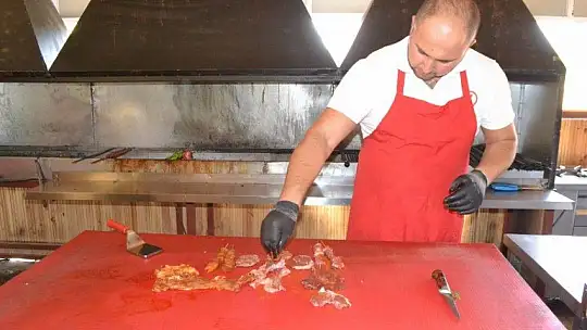 Saklıkent'e değer katacak 'Kırmızı Beyaz Et Restaurant' hizmetinizde