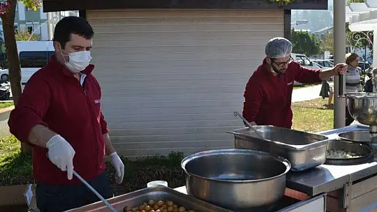 Şehitler İçin Lokma Döktürdüler