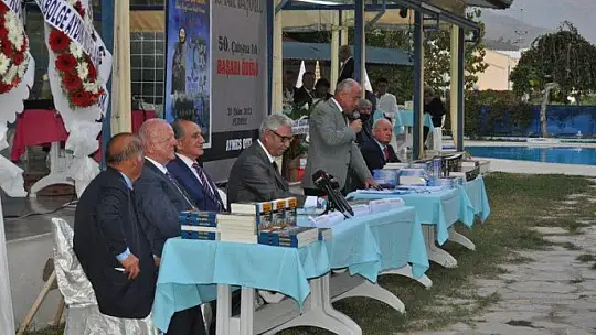 BAŞOĞLU'NUN HAYATI BAŞARI ÖDÜLÜNE LAYIK GÖRÜLDÜ 