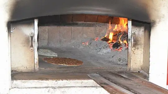 Saklıkent'e değer katacak 'Kırmızı Beyaz Et Restaurant' hizmetinizde