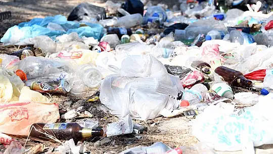 Gemiler Darboğaz'da temizlik çalışması yapıldı