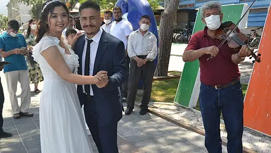 Karaca nikah kıydı, normalleşme bekleniyor