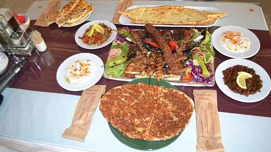 Saklıkent'e değer katacak 'Kırmızı Beyaz Et Restaurant' hizmetinizde