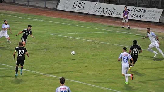 FETHİYESPOR'U EVİNDE KİMSE YENEMİYOR 1-0