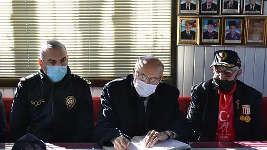 Şehitler İçin Lokma Döktürdüler