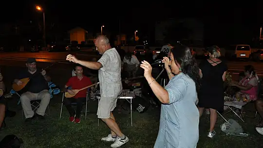 Türkü Dostları Sahil Bandı'nı Coşturdu