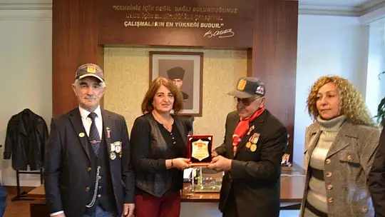 Gaziler Derneği'nden İlçe Yazı İşleri Müdürü'ne Ziyaret