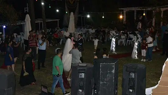 Eray Ertürk ile Aygün Maharramov rüya gibi bir düğünle dünya evine girdi