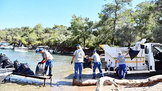 Gemiler Darboğaz'da temizlik çalışması yapıldı