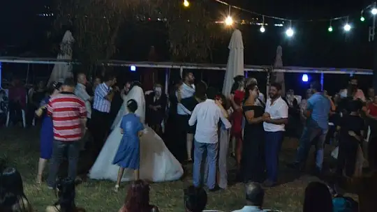 Eray Ertürk ile Aygün Maharramov rüya gibi bir düğünle dünya evine girdi