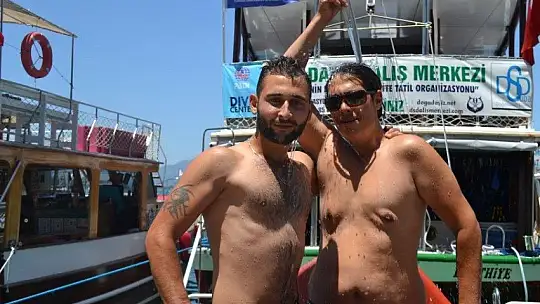 Fethiye'de Bunaltıcı Sıcaklık, Termometreler 40 Dereceyi Gösterdi