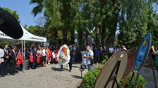 CUMHURİYET MEYDANINDA, CUMHURİYET COŞKUSU