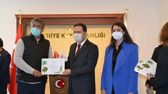 Muhtarlara sertifikaları verildi