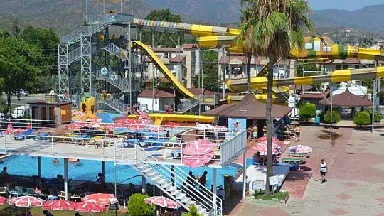 Aquapark'ta eğlencenin suyunu çıkardılar