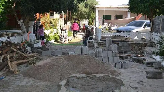 DUVAR İNŞAATINA ZABITA ENGELİ