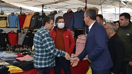 Başkan Adayı Çalhan Esnaf İle Buluştu