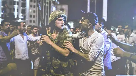 15 Temmuz 'Türkiye Geçilmez' Konulu Resim Sergisi Açıldı