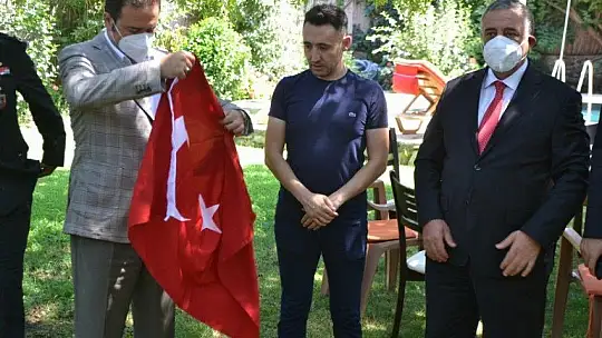 Kaymakam Fırat'tan, 15 Temmuz Gazisi Aybey'e ziyaret