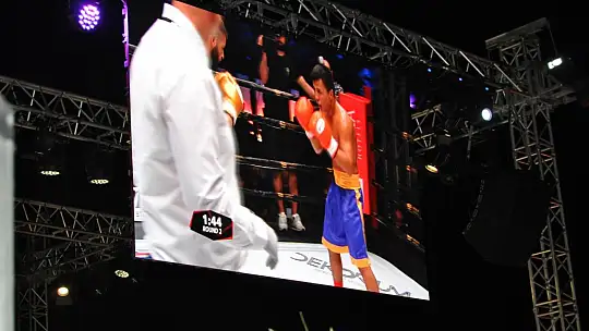 Fethiye WBC profesyonel boks gecesinde Kubilay Alcu gümüş kemeri kazandı