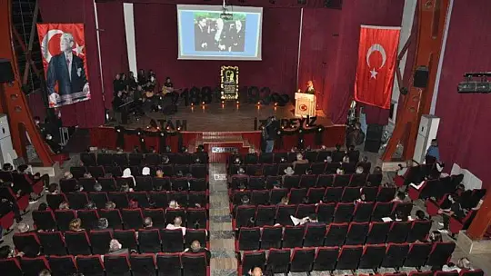 10 Kasım Atatürk'ü anma etkinliğinde duygu dolu anlar yaşandı