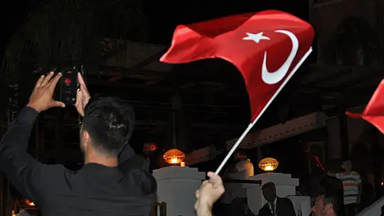 Fethiye WBC profesyonel boks gecesinde Kubilay Alcu gümüş kemeri kazandı