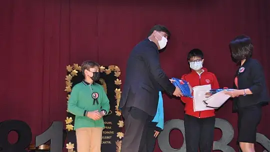 10 Kasım Atatürk'ü anma etkinliğinde duygu dolu anlar yaşandı