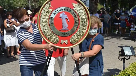 CHP 30 Ağustos Zafer Bayramını coşku ile kutladı