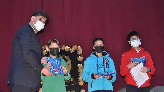 10 Kasım Atatürk'ü anma etkinliğinde duygu dolu anlar yaşandı