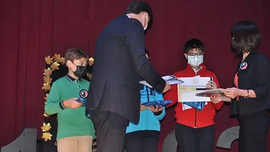 10 Kasım Atatürk'ü anma etkinliğinde duygu dolu anlar yaşandı