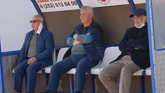 Bahri Kaya Fethiyespor'a alışıyor