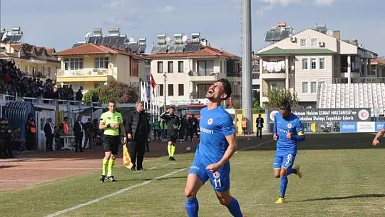 FETHİYESPOR ZORLU MÜCADELEDEN 3 PUAN ÇIKARDI