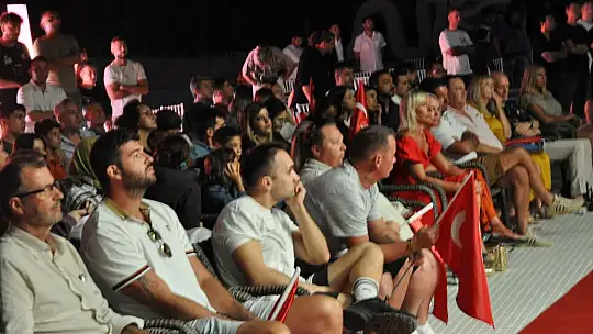 Fethiye WBC profesyonel boks gecesinde Kubilay Alcu gümüş kemeri kazandı