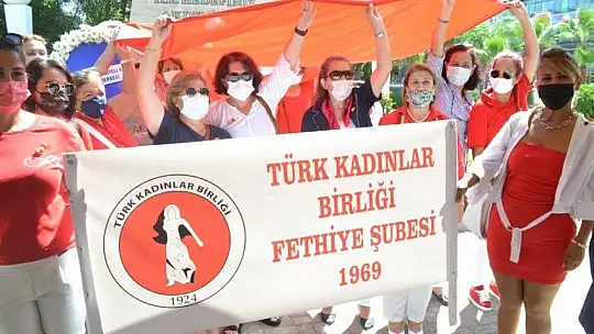 CHP 30 Ağustos Zafer Bayramını coşku ile kutladı