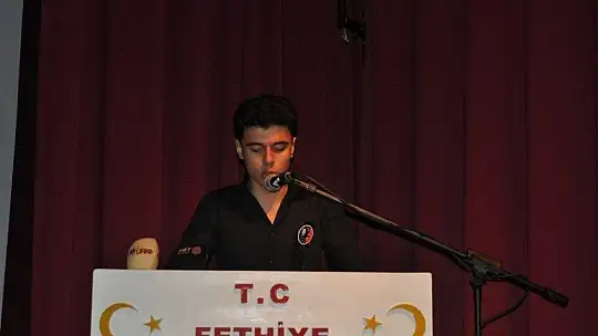 Kahraman Şiiri duygulandırdı