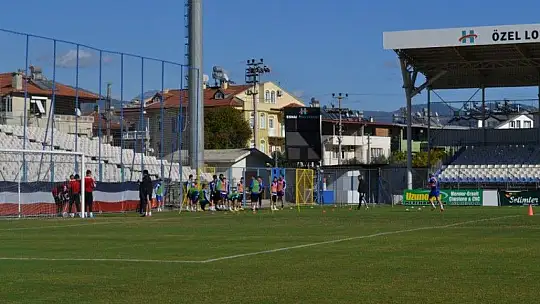 Fethiyespor Karşıyaka maçına hazırlanıyor