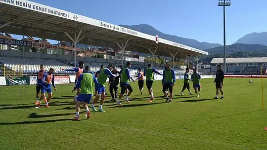 Fethiyespor Karşıyaka maçına hazırlanıyor