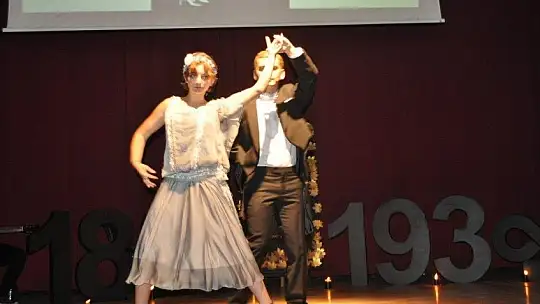 10 Kasım Atatürk'ü anma etkinliğinde duygu dolu anlar yaşandı