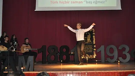 10 Kasım Atatürk'ü anma etkinliğinde duygu dolu anlar yaşandı
