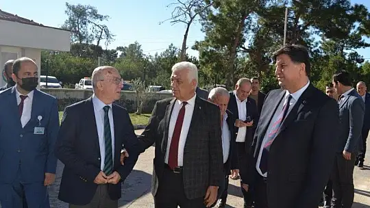 Karaca, 'Cumhuriyet tarihinin en büyük yatırımlarını yapıyoruz'